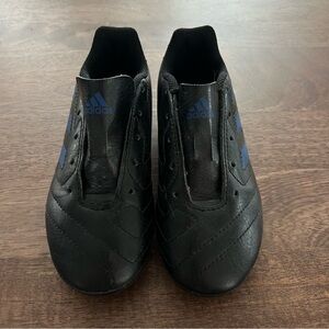 5/$40 Adidas Black and Blue cleats Modern Design